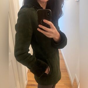 Vintage forest green shearling jacket. Sz USA 4